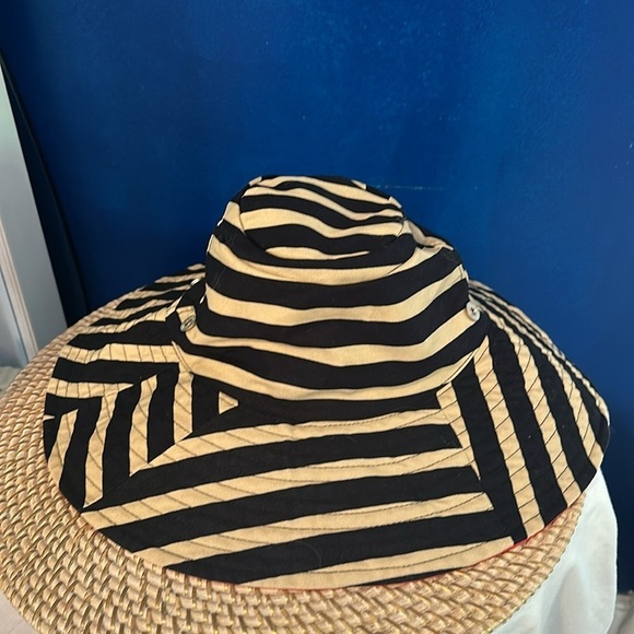 NWOT Obagi System Black & Tan Striped Adjustable Size Bucket Floppy Sun Hat - Picture 3 of 8